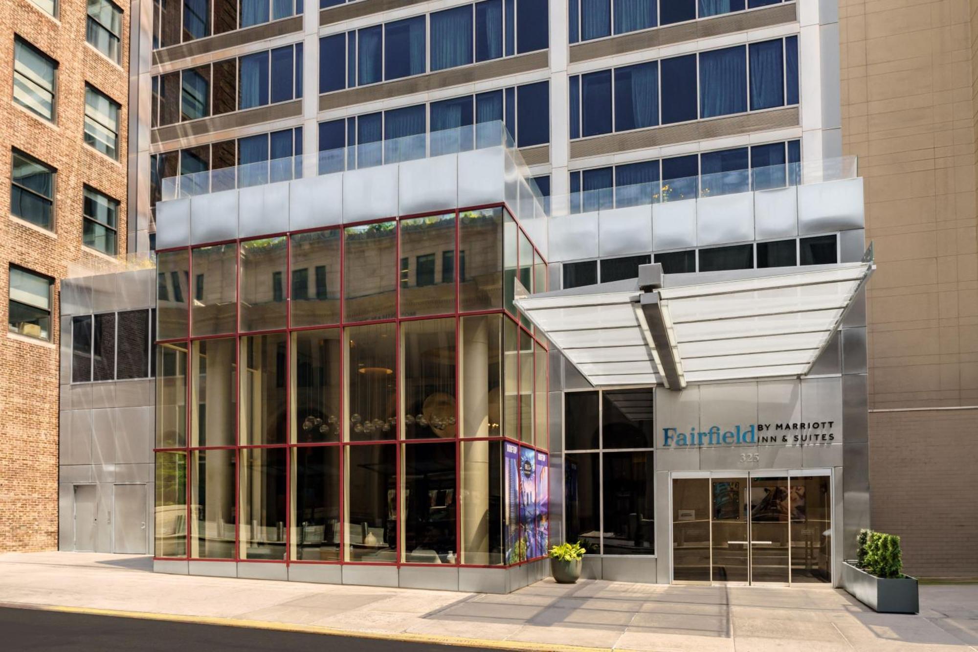 Fairfield Inn & Suites By Marriott New York Midtown Manhattan/Penn Station Exterior foto